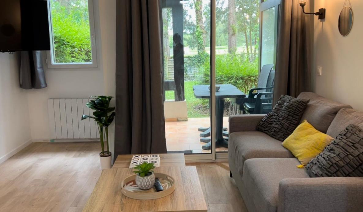 Le Cosy Residence Du Golf Deauville Exterior photo